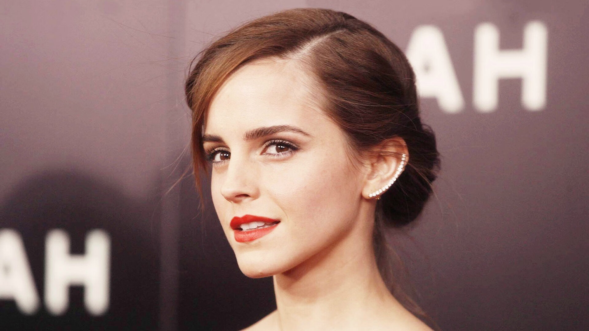 热刺后防稳固,白百合全力争夺欧战,白百合最近消息